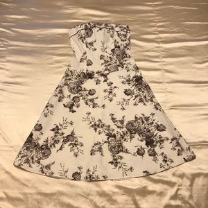 *TEEZE ME* floral print strapless dress